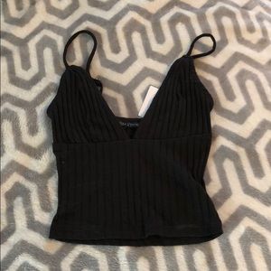 urban outfitters black crop top